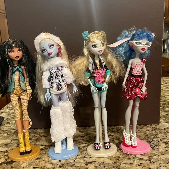 Monster High Doll Collection – 17 Dolls with Stands – Mattel 2010–2014 Era - Picture 3 of 4